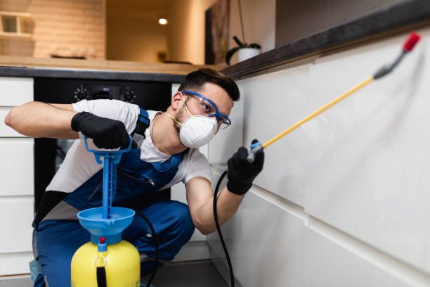 Best Commercial Pest Control Services  in Gretna, VA